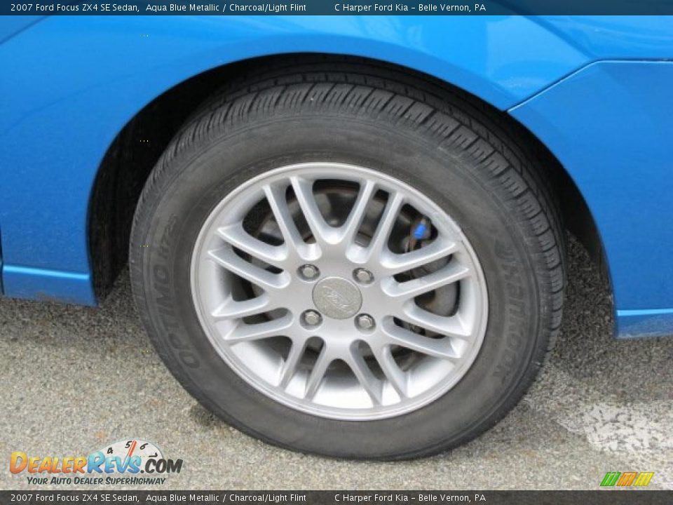 2007 Ford Focus ZX4 SE Sedan Aqua Blue Metallic / Charcoal/Light Flint Photo #3