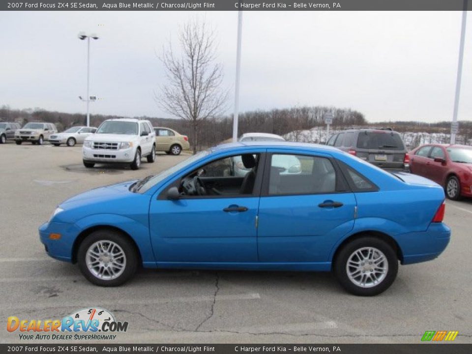 2007 Ford Focus ZX4 SE Sedan Aqua Blue Metallic / Charcoal/Light Flint Photo #6