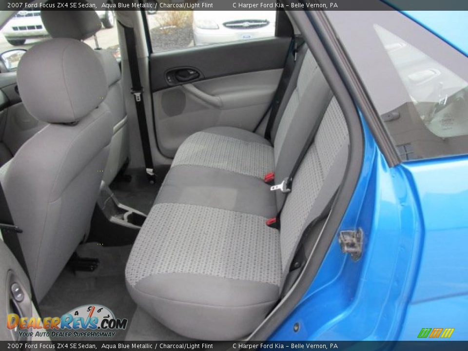 2007 Ford Focus ZX4 SE Sedan Aqua Blue Metallic / Charcoal/Light Flint Photo #11