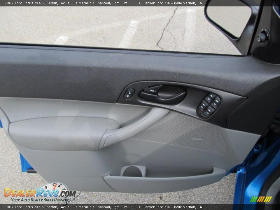 2007 Ford Focus ZX4 SE Sedan Aqua Blue Metallic / Charcoal/Light Flint Photo #14