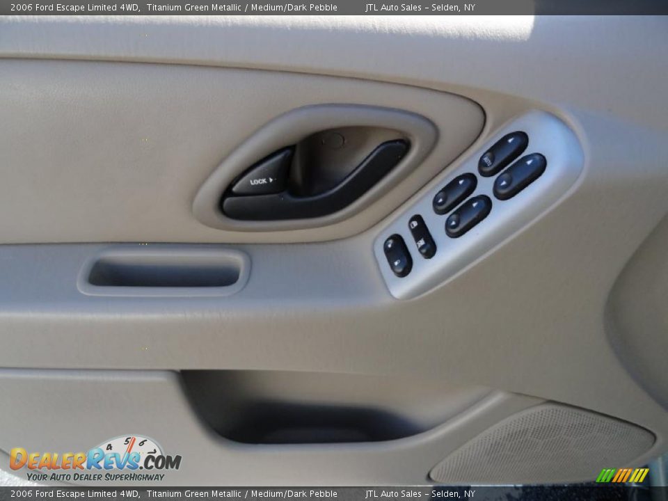 2006 Ford Escape Limited 4WD Titanium Green Metallic / Medium/Dark Pebble Photo #11