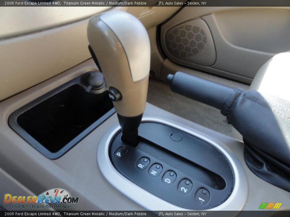 2006 Ford Escape Limited 4WD Shifter Photo #17