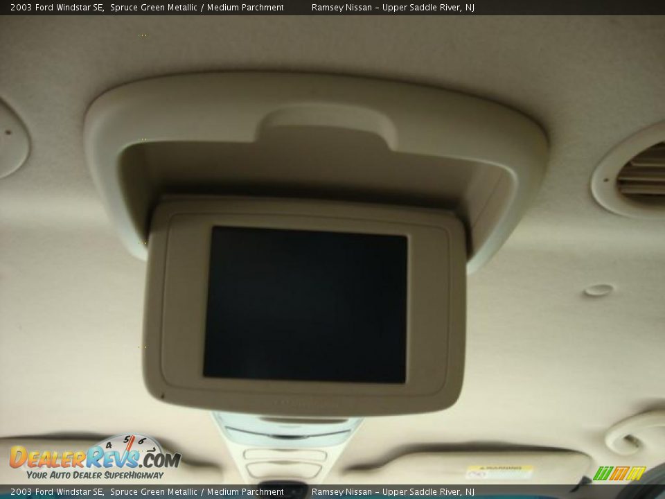 2003 Ford Windstar SE Spruce Green Metallic / Medium Parchment Photo #21