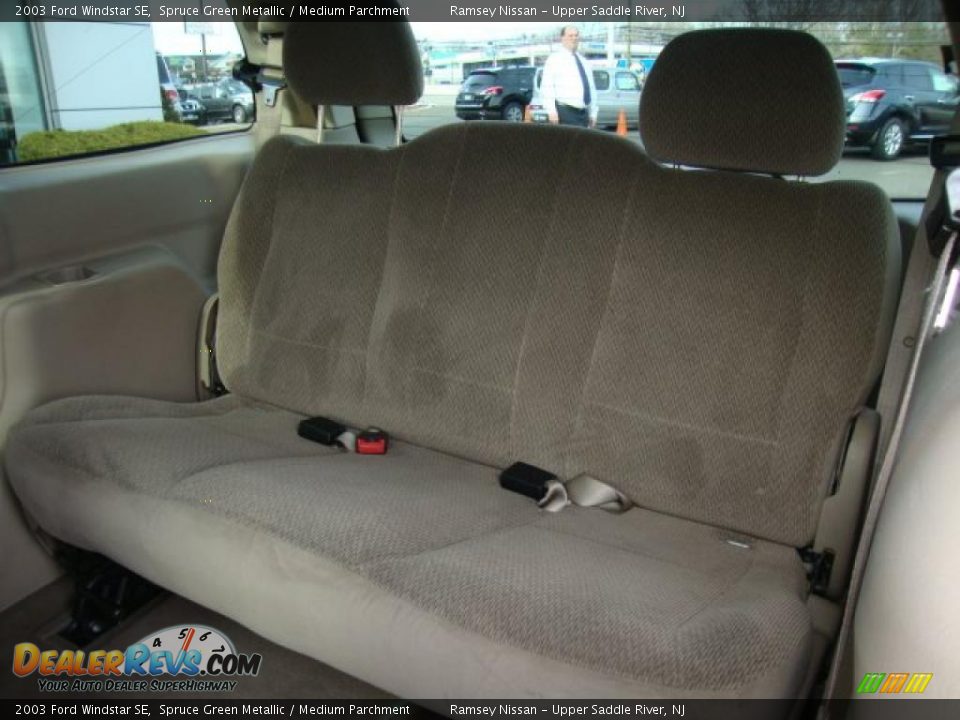 Medium Parchment Interior - 2003 Ford Windstar SE Photo #22