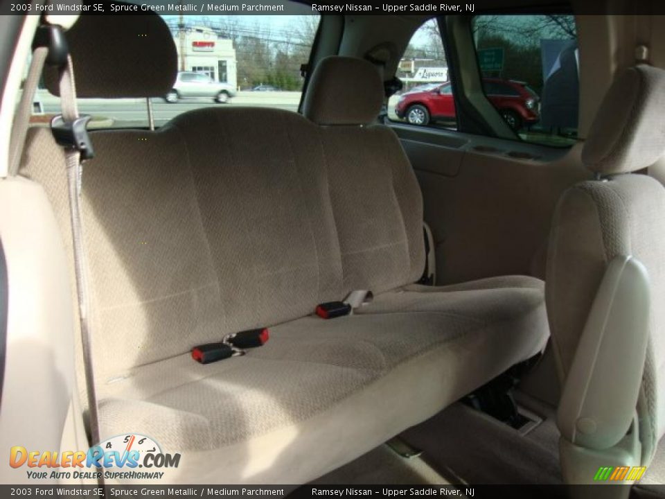 Medium Parchment Interior - 2003 Ford Windstar SE Photo #25