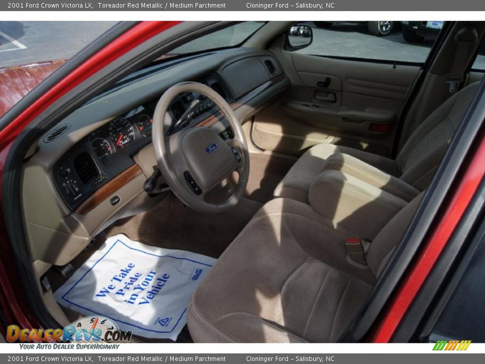 Medium Parchment Interior - 2001 Ford Crown Victoria LX Photo #24