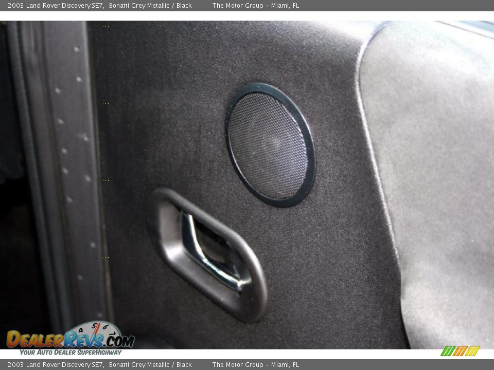 2003 Land Rover Discovery SE7 Bonatti Grey Metallic / Black Photo #36