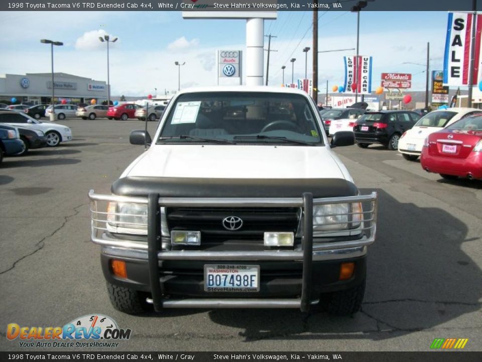 1998 Toyota Tacoma V6 TRD Extended Cab 4x4 White / Gray Photo #2