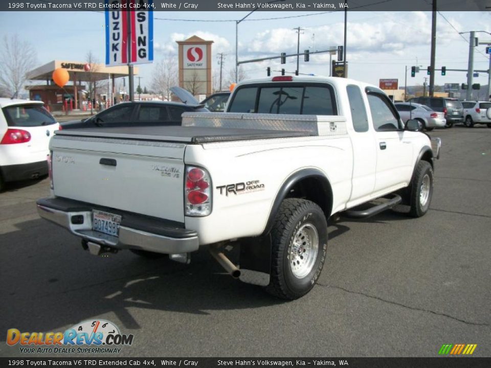 1998 Toyota Tacoma V6 TRD Extended Cab 4x4 White / Gray Photo #5