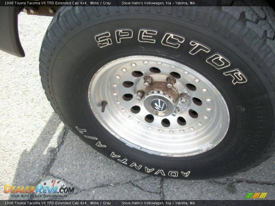 1998 Toyota Tacoma V6 TRD Extended Cab 4x4 White / Gray Photo #11