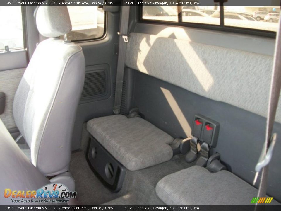 Gray Interior - 1998 Toyota Tacoma V6 TRD Extended Cab 4x4 Photo #14