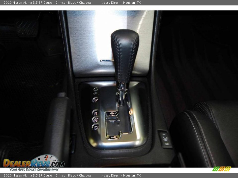 2010 Nissan Altima 3.5 SR Coupe Shifter Photo #18