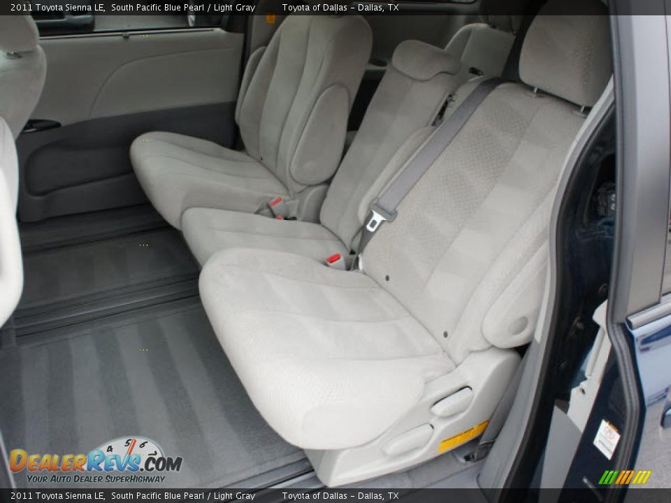 Light Gray Interior - 2011 Toyota Sienna LE Photo #8