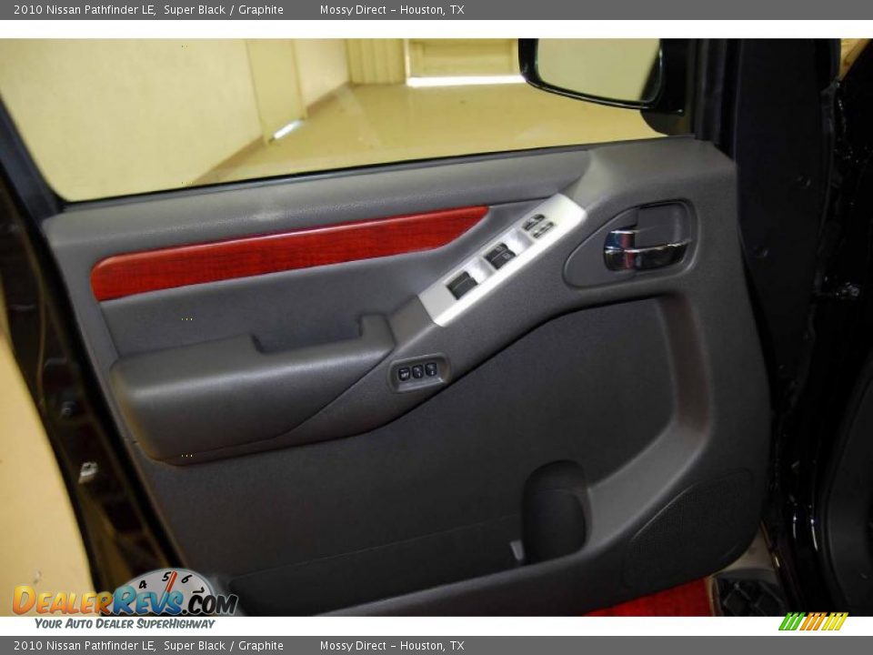 2010 Nissan Pathfinder LE Super Black / Graphite Photo #9