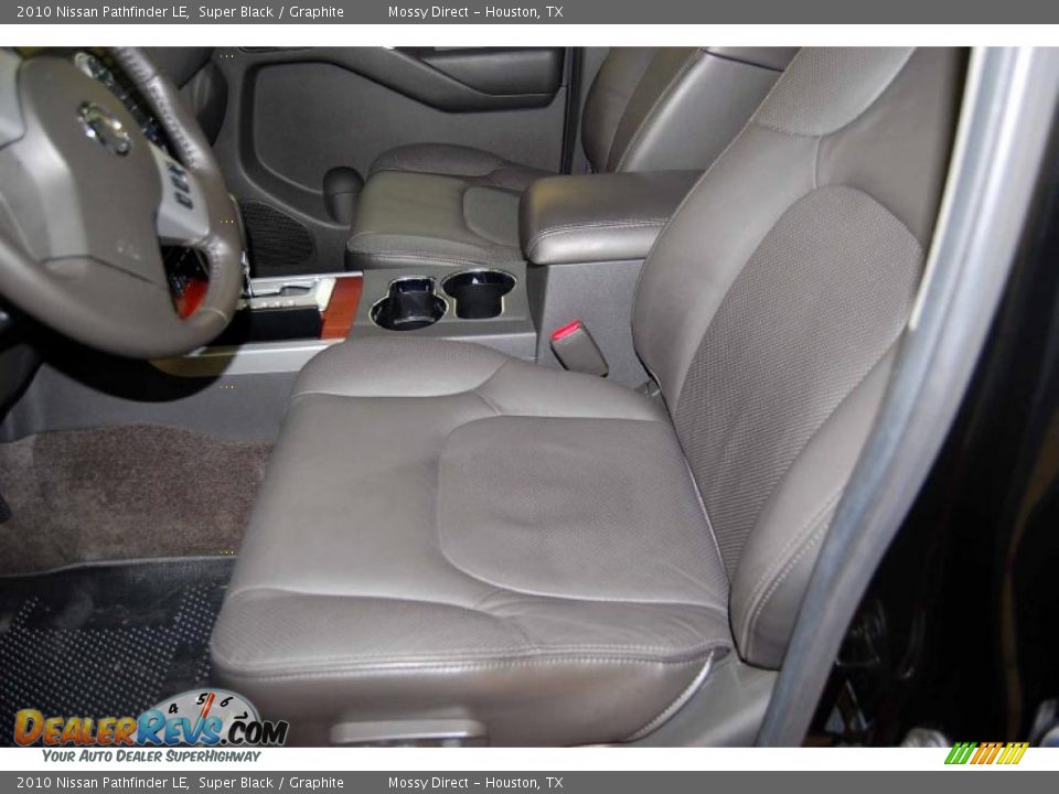 2010 Nissan Pathfinder LE Super Black / Graphite Photo #10