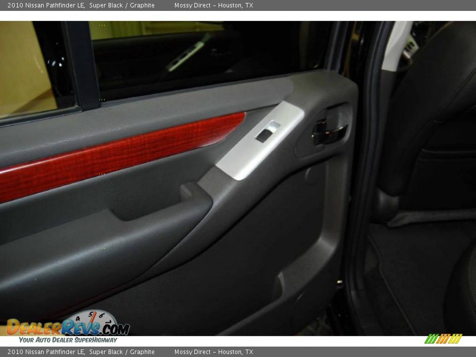 2010 Nissan Pathfinder LE Super Black / Graphite Photo #14