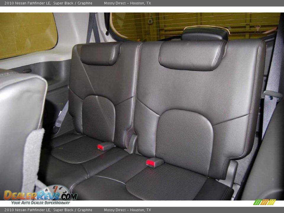 2010 Nissan Pathfinder LE Super Black / Graphite Photo #16