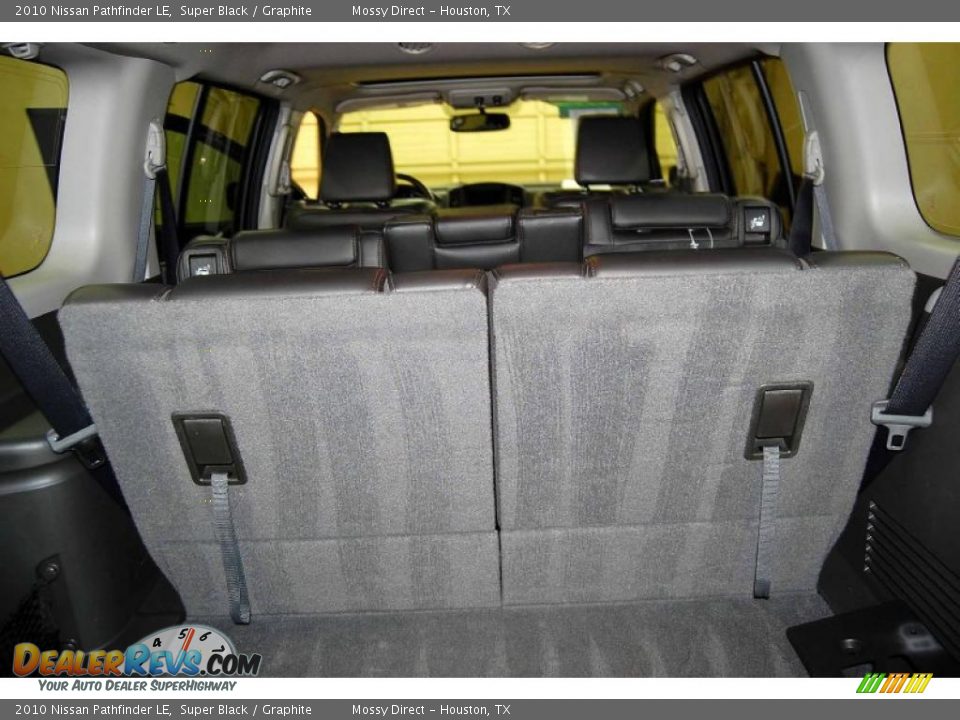 2010 Nissan Pathfinder LE Super Black / Graphite Photo #17