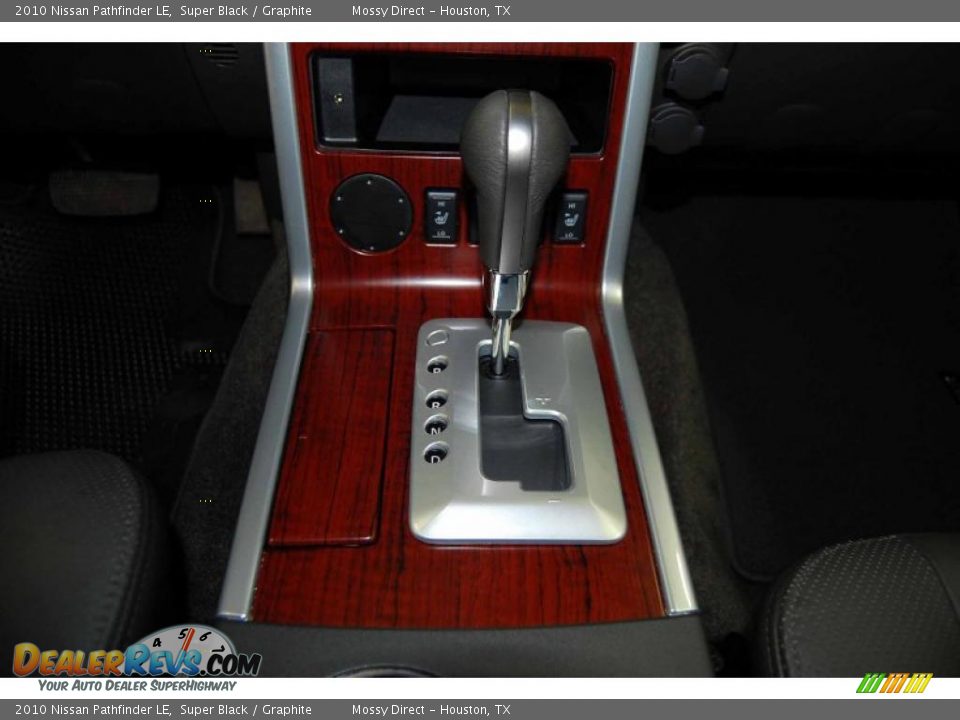 2010 Nissan Pathfinder LE Super Black / Graphite Photo #23