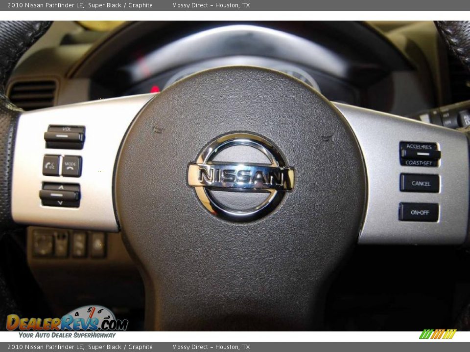 2010 Nissan Pathfinder LE Super Black / Graphite Photo #26