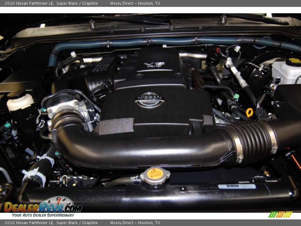 2010 Nissan Pathfinder LE Super Black / Graphite Photo #28
