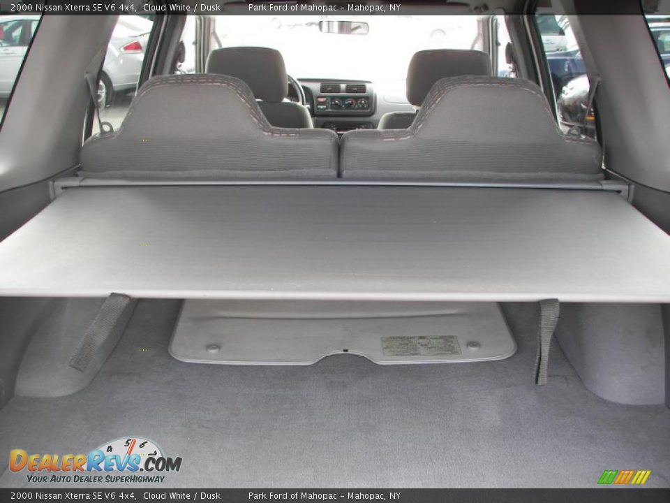 2000 Nissan Xterra SE V6 4x4 Trunk Photo #14