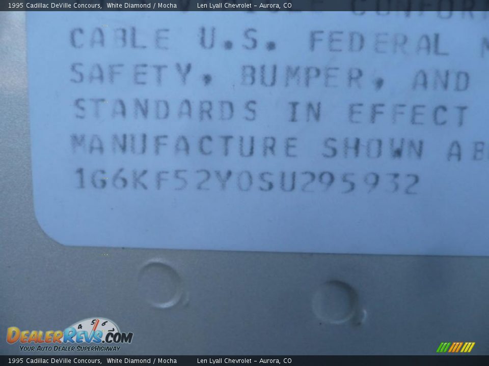 1995 Cadillac DeVille Concours White Diamond / Mocha Photo #25