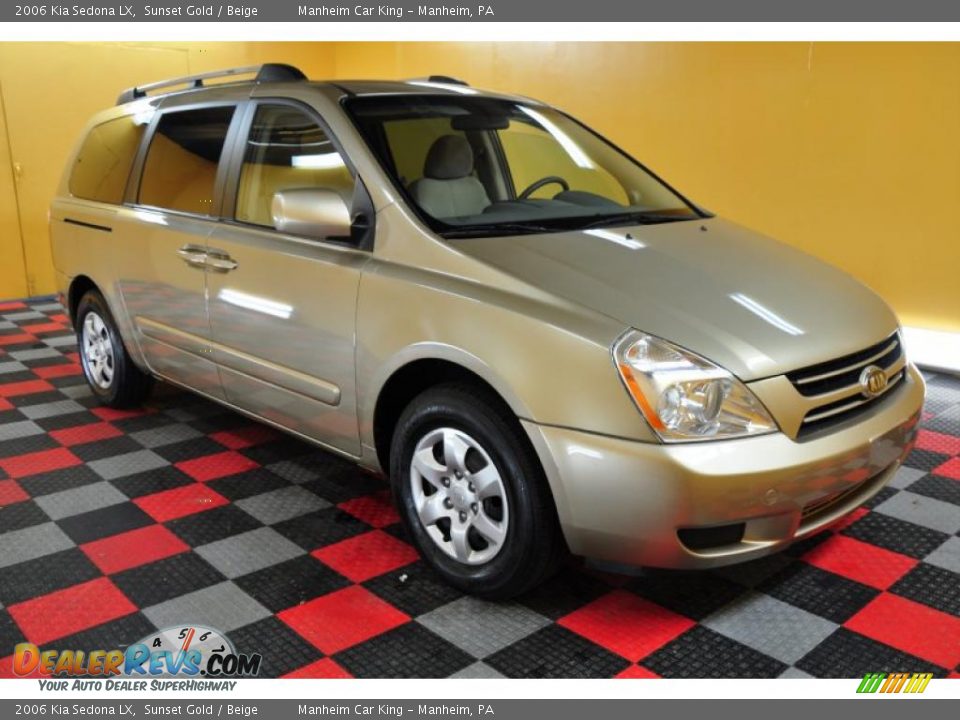 2006 Kia Sedona LX Sunset Gold / Beige Photo #1