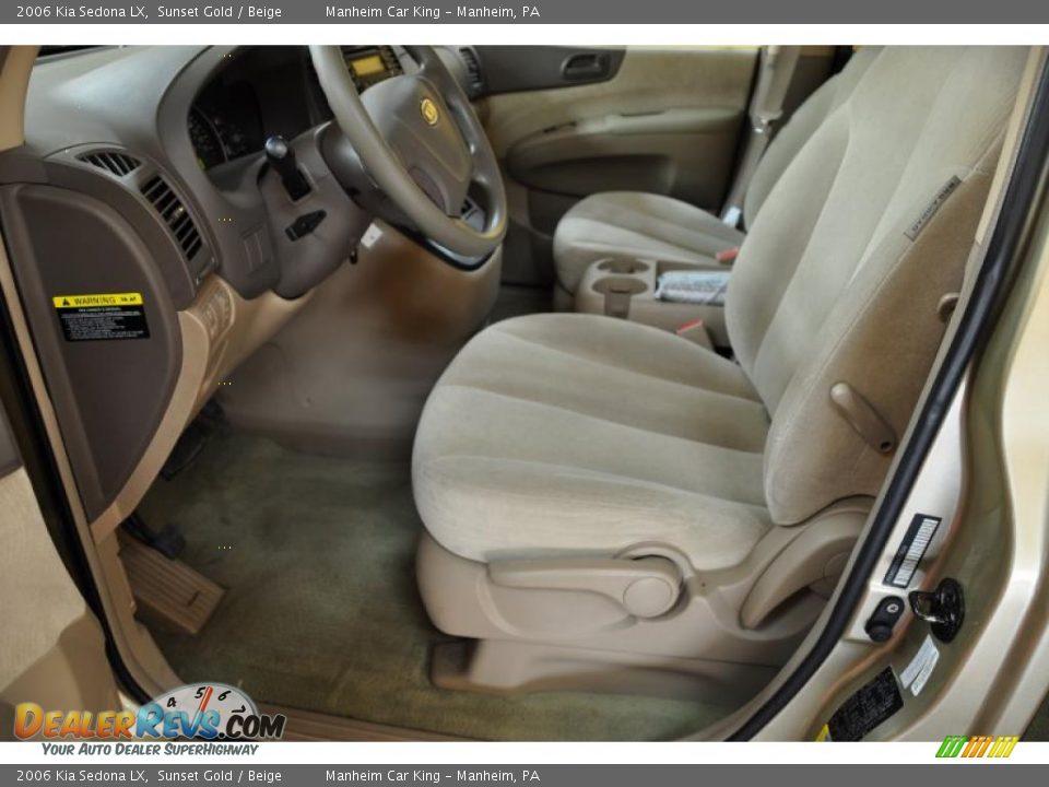 2006 Kia Sedona LX Sunset Gold / Beige Photo #11