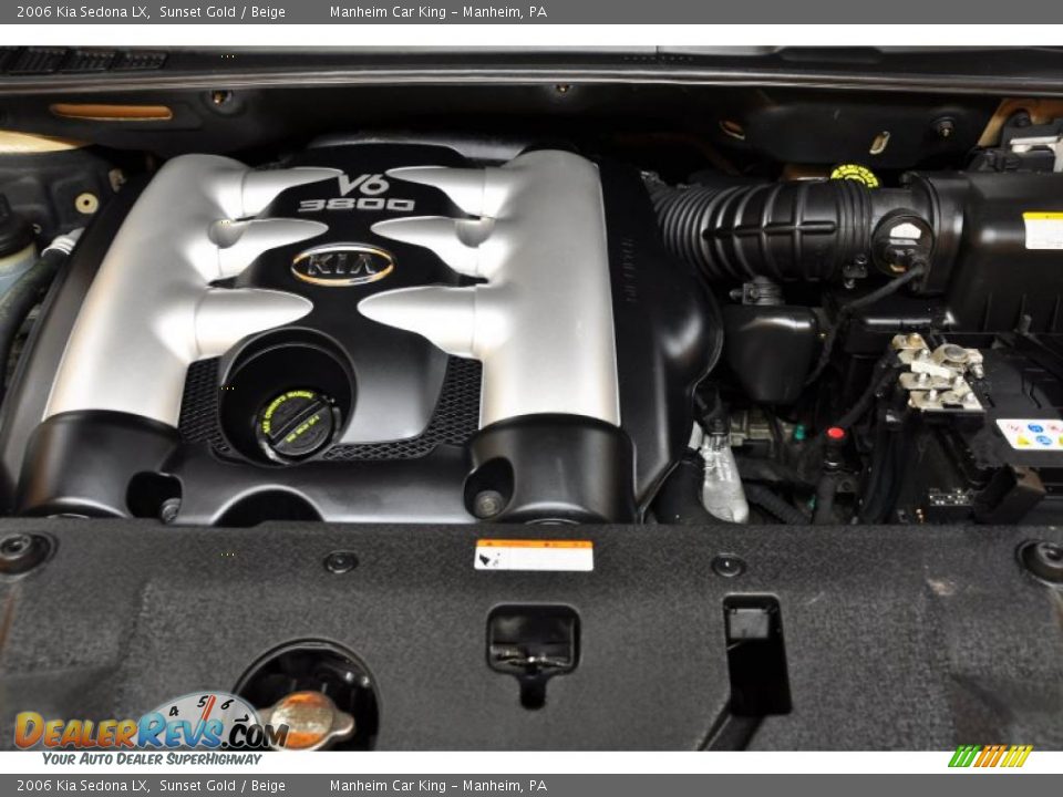 2006 Kia Sedona LX Sunset Gold / Beige Photo #18