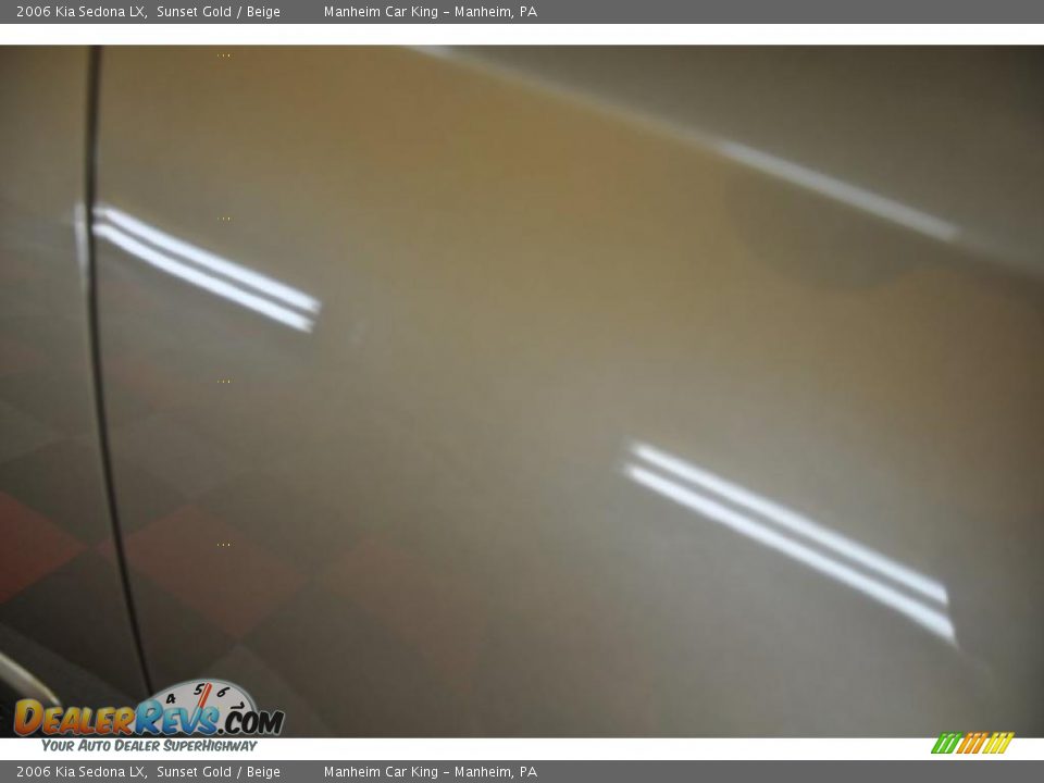 2006 Kia Sedona LX Sunset Gold / Beige Photo #25