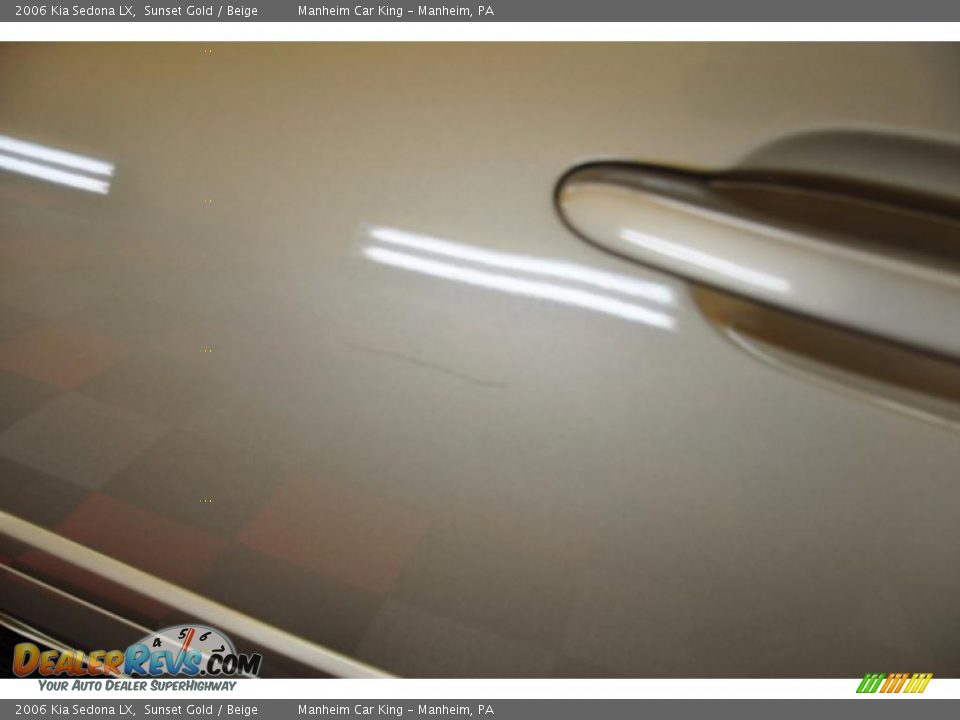 2006 Kia Sedona LX Sunset Gold / Beige Photo #27