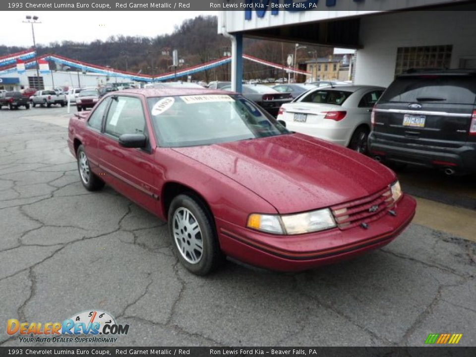 Front 3/4 View of 1993 Chevrolet Lumina Euro Coupe Photo #3
