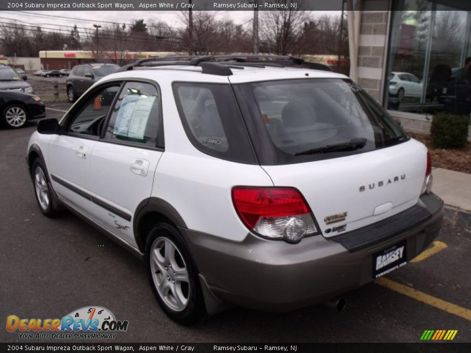 2004 Subaru Impreza Outback Sport Wagon Aspen White / Gray Photo #3