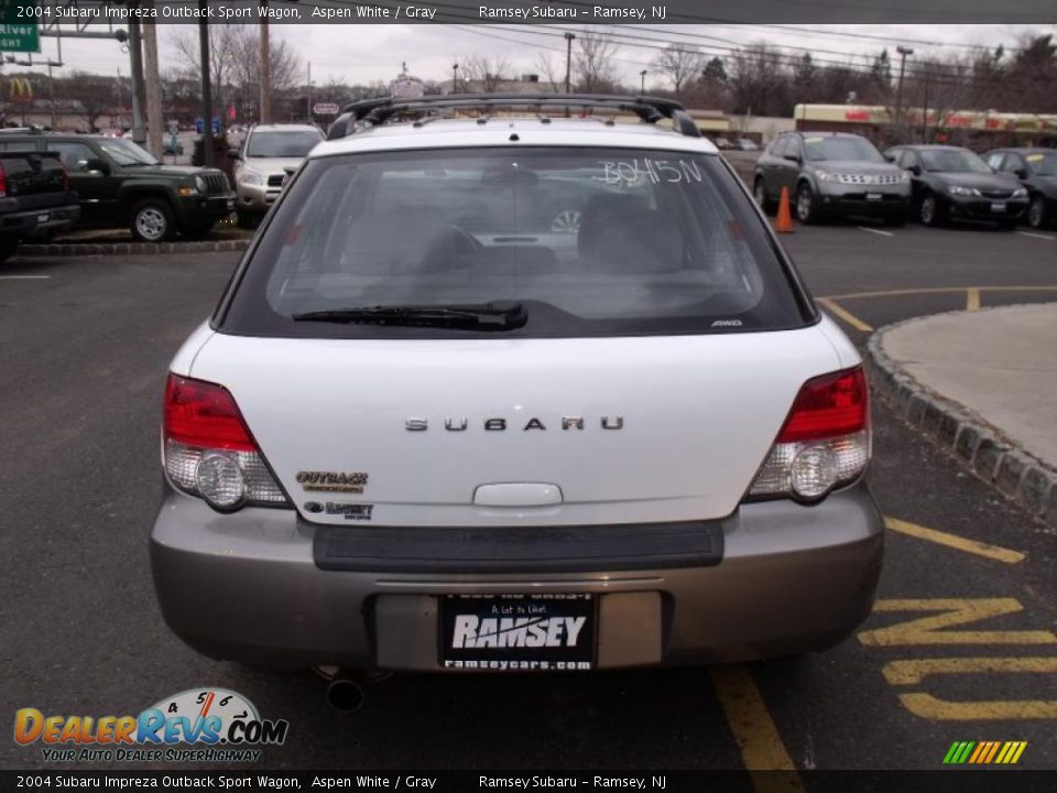 2004 Subaru Impreza Outback Sport Wagon Aspen White / Gray Photo #4
