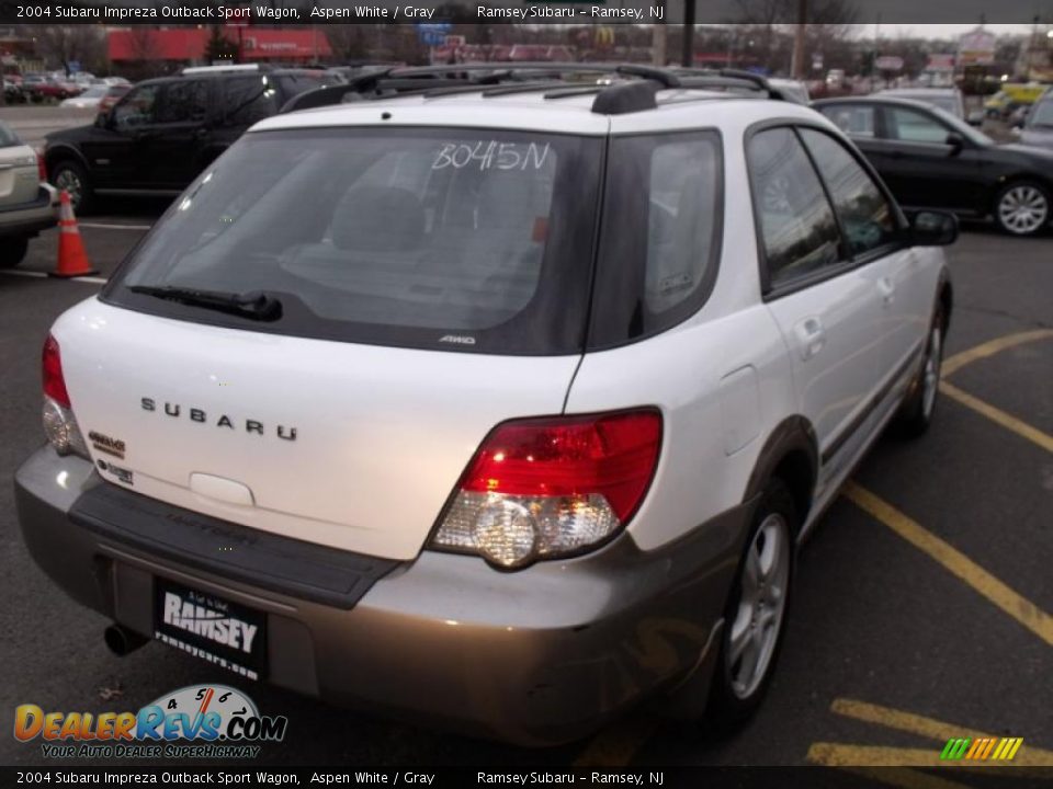 2004 Subaru Impreza Outback Sport Wagon Aspen White / Gray Photo #5
