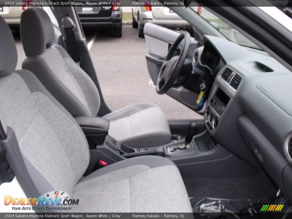 2004 Subaru Impreza Outback Sport Wagon Aspen White / Gray Photo #13