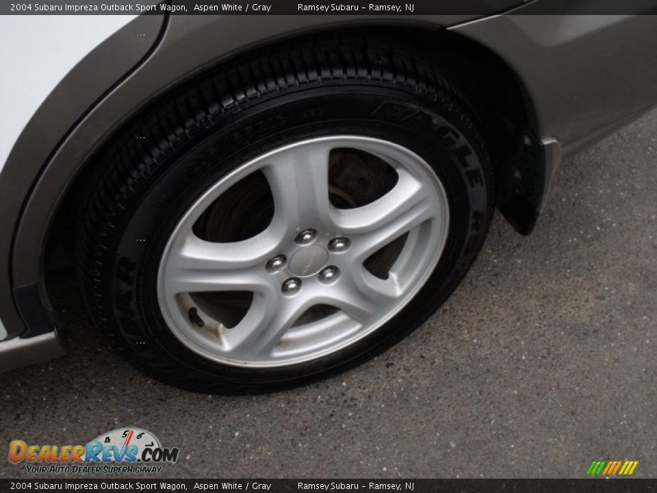 2004 Subaru Impreza Outback Sport Wagon Aspen White / Gray Photo #21