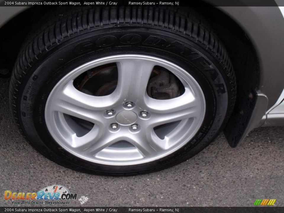 2004 Subaru Impreza Outback Sport Wagon Aspen White / Gray Photo #22