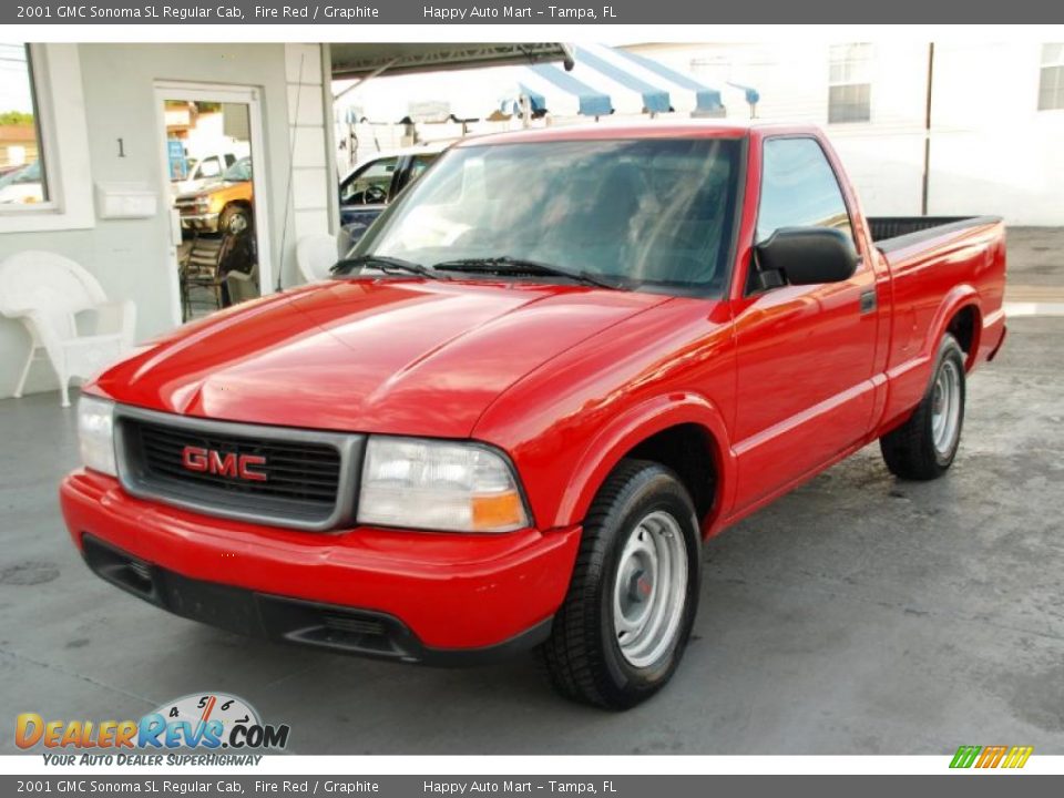 Front 3/4 View of 2001 GMC Sonoma SL Regular Cab Photo #2