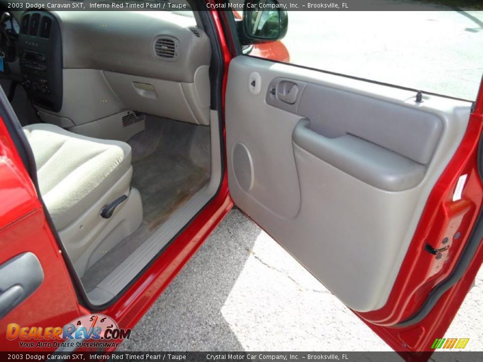 Door Panel of 2003 Dodge Caravan SXT Photo #16