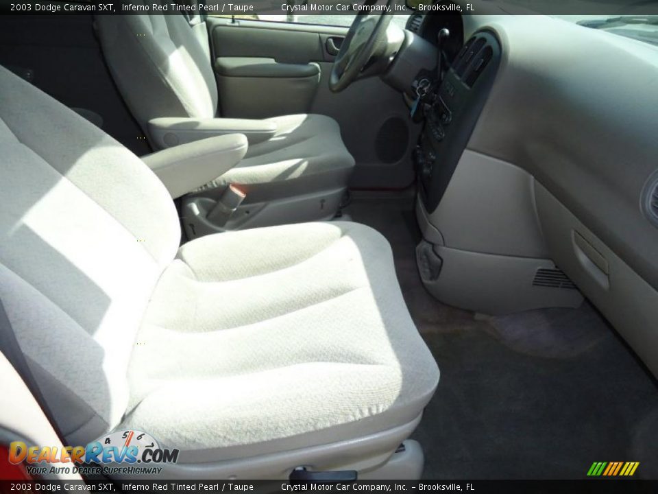 2003 Dodge Caravan SXT Inferno Red Tinted Pearl / Taupe Photo #17