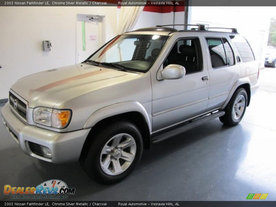 2003 Nissan Pathfinder LE Chrome Silver Metallic / Charcoal Photo #1