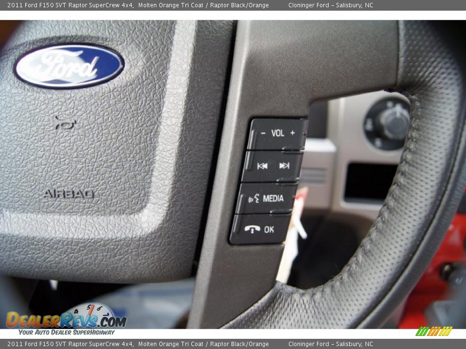 Controls of 2011 Ford F150 SVT Raptor SuperCrew 4x4 Photo #27