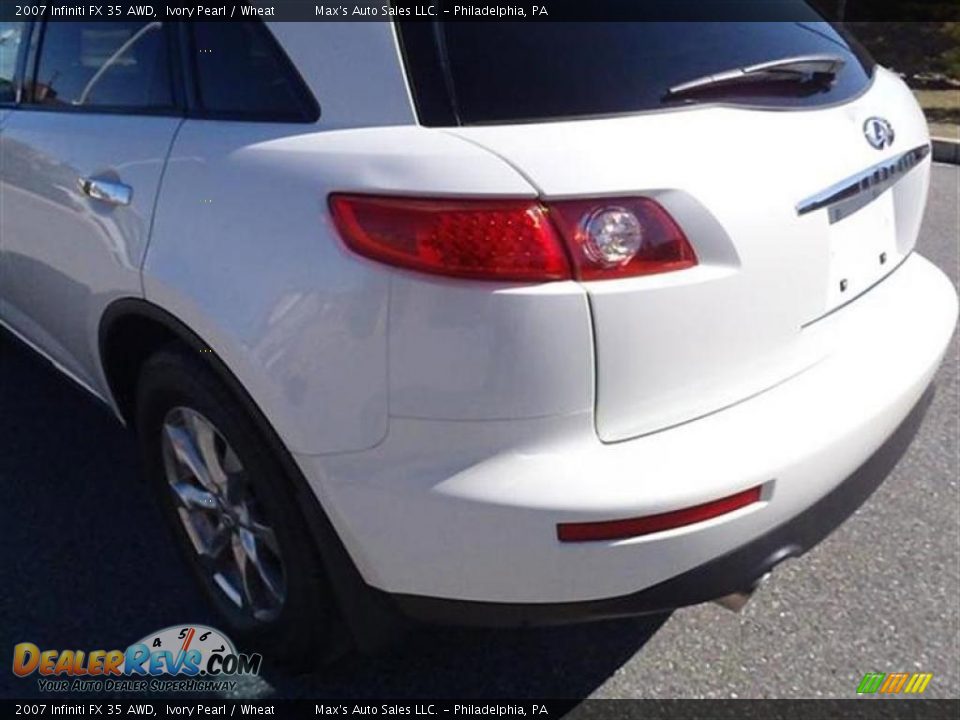 2007 Infiniti FX 35 AWD Ivory Pearl / Wheat Photo #19