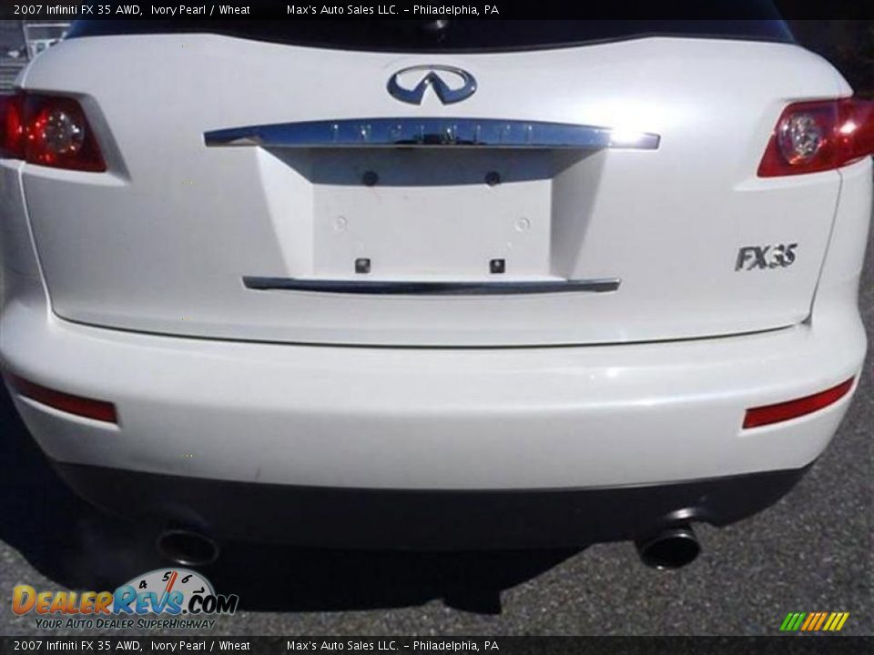 2007 Infiniti FX 35 AWD Ivory Pearl / Wheat Photo #20