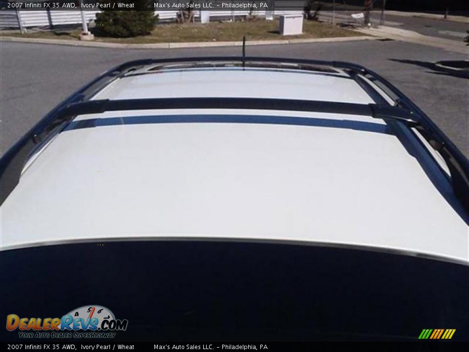 2007 Infiniti FX 35 AWD Ivory Pearl / Wheat Photo #22