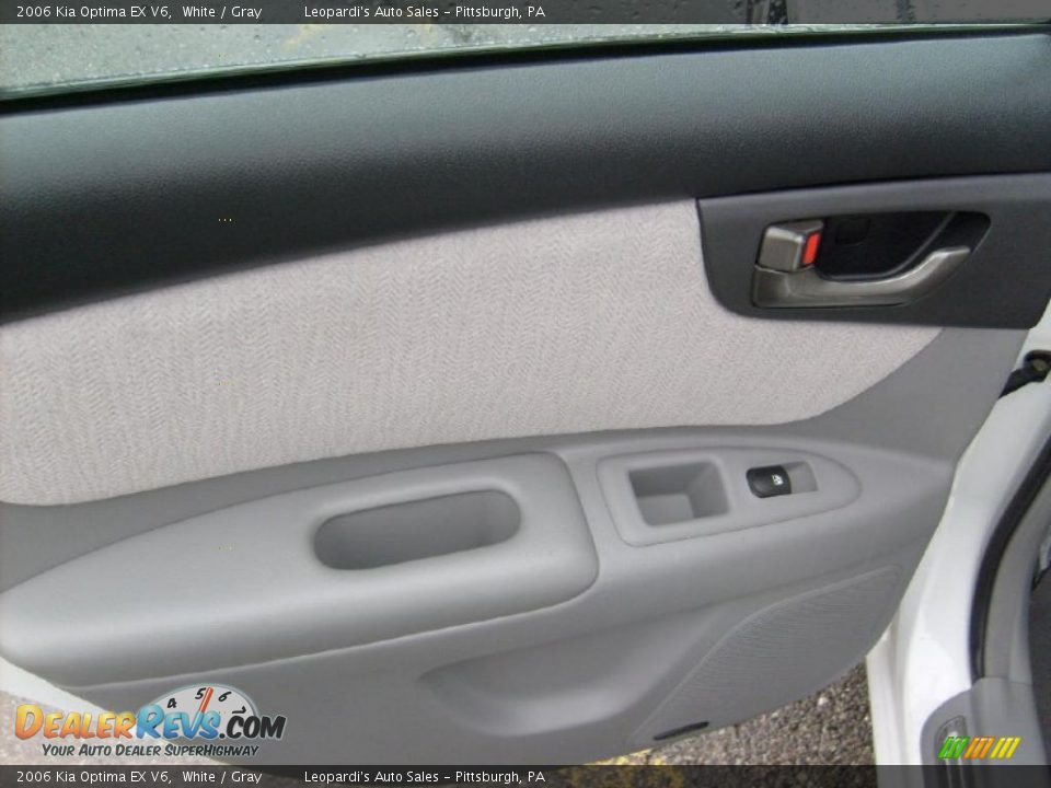 2006 Kia Optima EX V6 White / Gray Photo #16