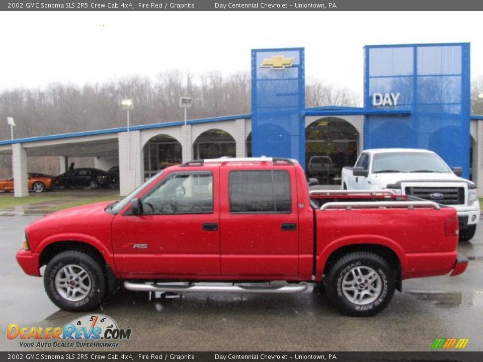 2002 GMC Sonoma SLS ZR5 Crew Cab 4x4 Fire Red / Graphite Photo #2