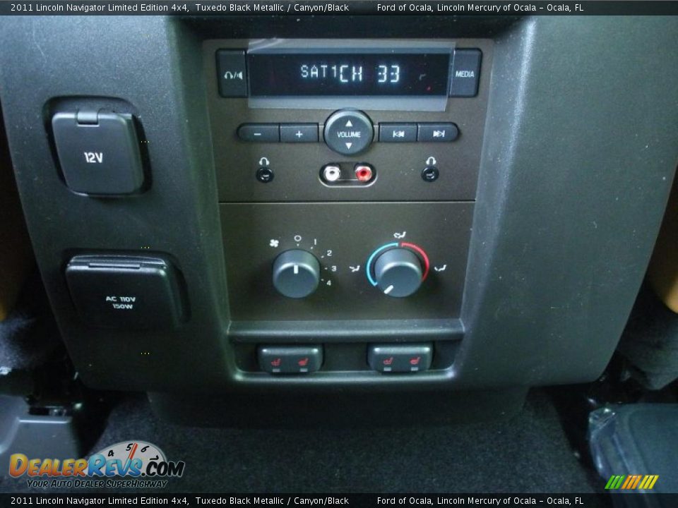 Controls of 2011 Lincoln Navigator Limited Edition 4x4 Photo #9